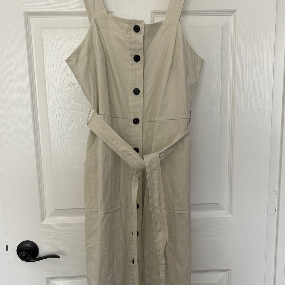 Universal Threads - LIKE NEW - Beige Button-Down Dress M